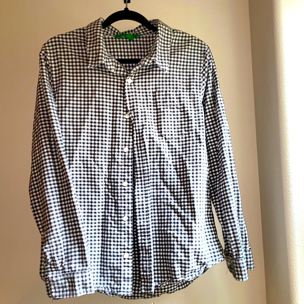 Casual B&W Checkered Button-Down